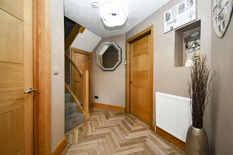 18 Brooklands, Hull, HU7 4WA