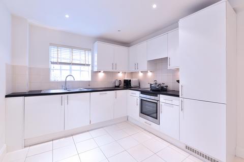 2 bedroom apartment to rent, Fulham Road, London