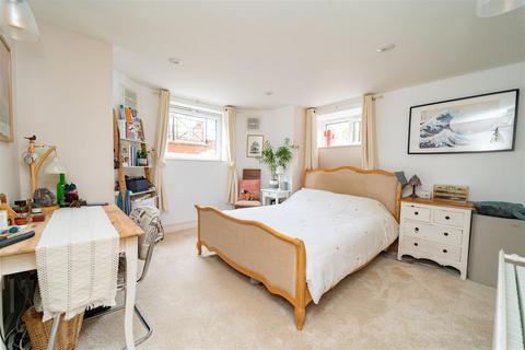 Flat 1, 8 Arnold Road, Manchester, M16 8NQ