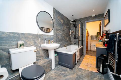 Flat 1, 8 Arnold Road, Manchester, M16 8NQ