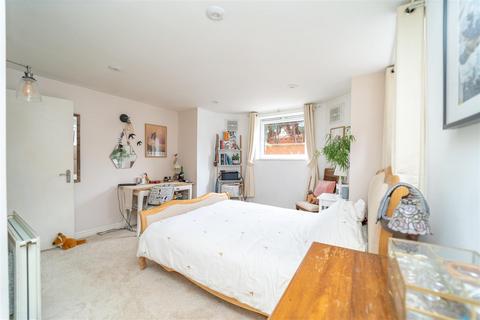 Flat 1, 8 Arnold Road, Manchester, M16 8NQ