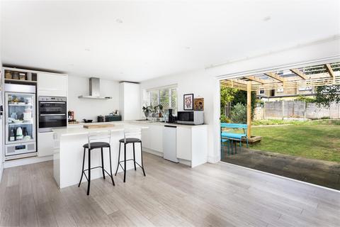 77 Shakespeare Road, Hanwell, London, W7 1LU