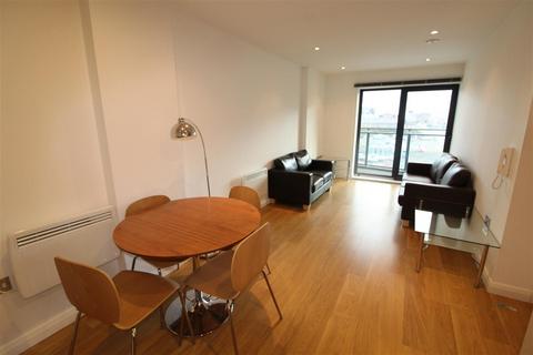 2 bedroom apartment to rent, One Brewery Wharf, LS10