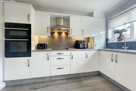 132 Hatfield Place, Peterlee, SR8 5TE