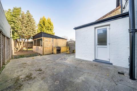 83 Delafield Road, London, SE7 7NW