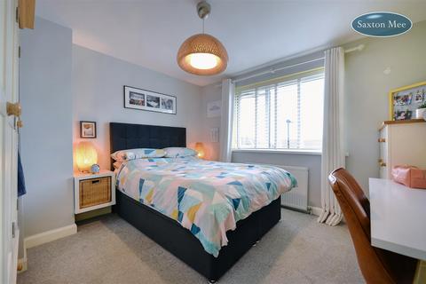 9 Ashurst Drive, Sheffield, S6 5LL