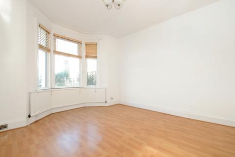 4 bedroom house to rent, Cowdrey Road Wimbledon SW19