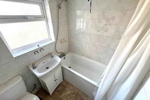 1 bedroom flat for sale, Gilbey Road, Grimsby, DN31