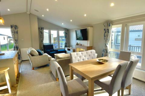 3 bedroom lodge for sale, NEWQUAY TR8