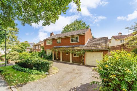 11 Woodcote End, Epsom, KT18 7BB