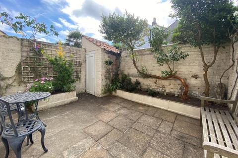 15 Robert Street, Deal, CT14 6DL