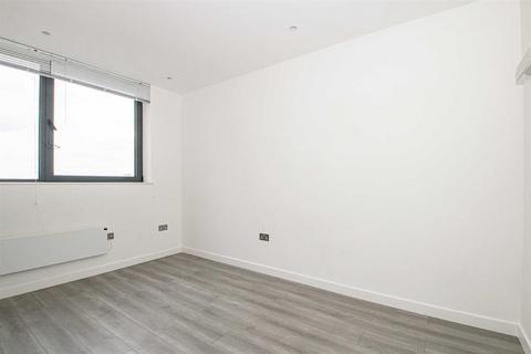 1 bedroom apartment to rent, Capital Drive, Linford Wood