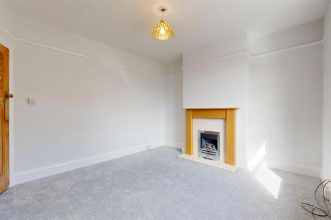 3 bedroom end of terrace house for sale, Clarence Road, Portland