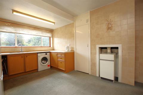 4 Dewlands Avenue, Dartford, DA2 6AJ