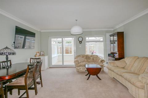 4 bedroom terraced house for sale, Observatory Close, Benson OX10