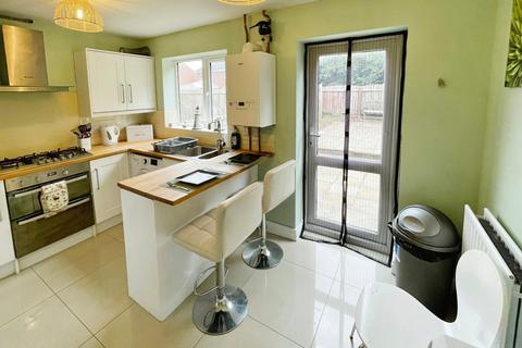 2 bedroom semi-detached house for sale, Dalton Close, Blacon, Chester, Cheshire, CH1