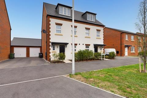 3 bedroom semi-detached house for sale, Fox Avenue, Shrewsbury