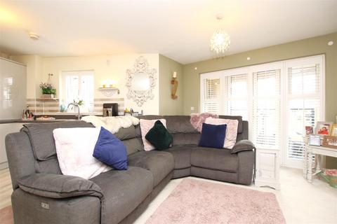 46 Chapel Drive, Dartford, DA2 6FG