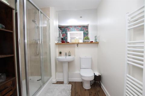 46 Chapel Drive, Dartford, DA2 6FG