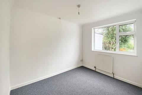 3 bedroom semi-detached bungalow to rent, 63 Liskeard Road, Callington PL17