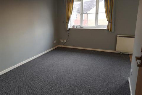 2 bedroom flat to rent, Flaxdale Court, Lowdale Close, Hull