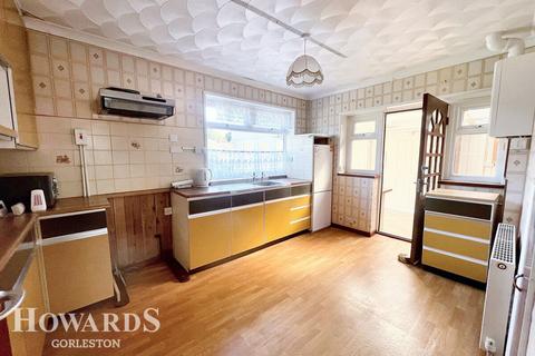 2 bedroom semi-detached bungalow for sale, Burgh Road, Gorleston