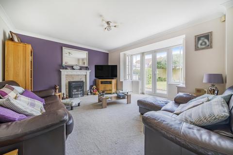 4 bedroom detached house for sale, Horsley Close, Hawkinge