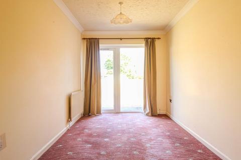 2 Fenleigh Close, Waterbeach, Cambridge, CB25 9RA