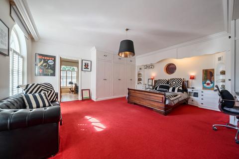 Cornell House Manor Park, Chislehurst, BR7 5QD