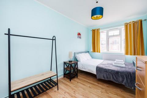 3 bedroom flat to rent, Geffrye Estate, London, N1