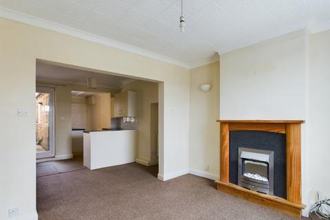 2 bedroom end of terrace house for sale, Eastgate South, Driffield, YO25 6LW