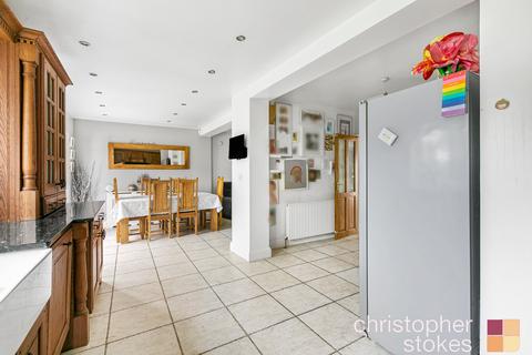 5 bedroom semi-detached house for sale, Spencer Avenue, Cheshunt, Waltham Cross, Hertfordshire, EN7 6RR