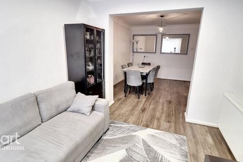 8 Kent Road, Peterborough, PE3 6DG