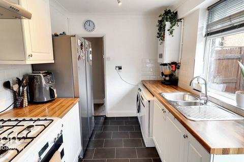 8 Kent Road, Peterborough, PE3 6DG