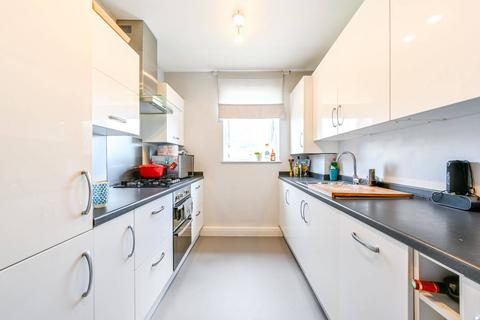 1 bedroom flat for sale, Eastbourne Road, Stamford Hill, London, N15