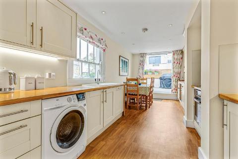 2 bedroom maisonette for sale, Ingelow Road, Battersea