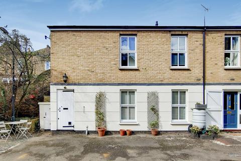 2 bedroom flat for sale, Malvern Mews, Maida Hill, London, NW6