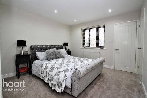 9 Yeldham Lock, Chelmsford, CM2 6RP