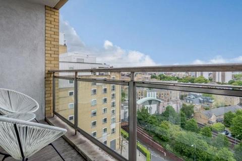 2 bedroom apartment to rent, Westferry Circus, London, E14