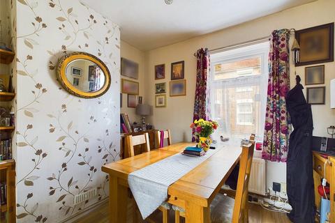 110 Alma Place, Gloucester, GL1 5PX