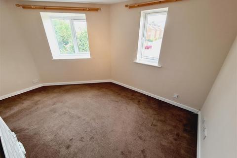 1 bedroom flat to rent, North Street, Northants NN10