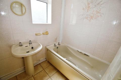 3 bedroom end of terrace house for sale, Bargate Grove, Hull