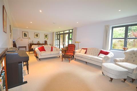 2 bedroom apartment for sale, Chestnut Court, Charlton Down