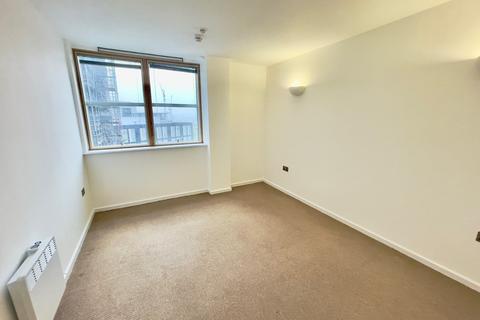 2 bedroom flat to rent, West Point, Wellington Street, Leeds, West Yorkshire, LS1