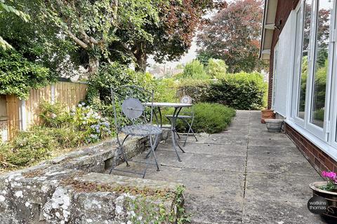 3 bedroom detached bungalow for sale, Lichfield Avenue, Hereford, HR1