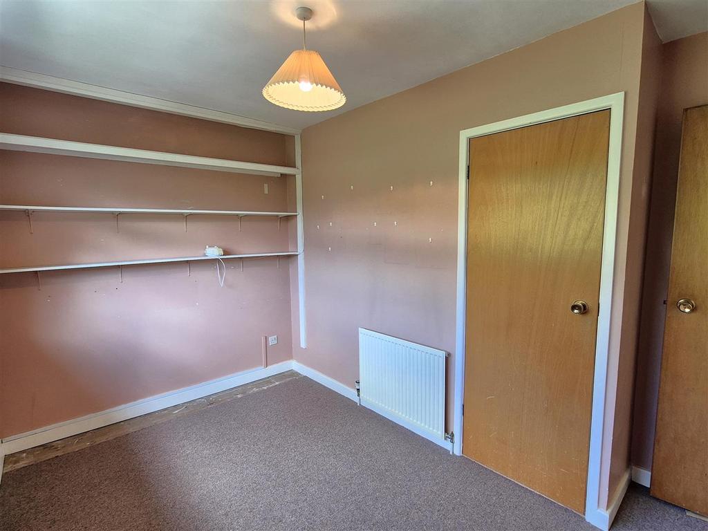Bedroom 2.jpg