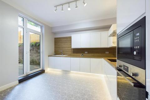 3 bedroom terraced house to rent, 939 Ecclesall Road, Ecclesall, Sheffield, S11 8TL