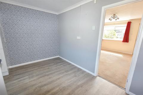 24 Penwarne Close, Tolvaddon, Camborne, TR14 0HG