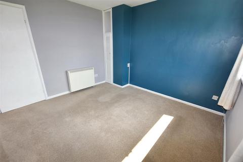 24 Penwarne Close, Tolvaddon, Camborne, TR14 0HG