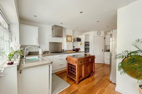 35 Station Road, Burnham-on-crouch, CM0 8BQ